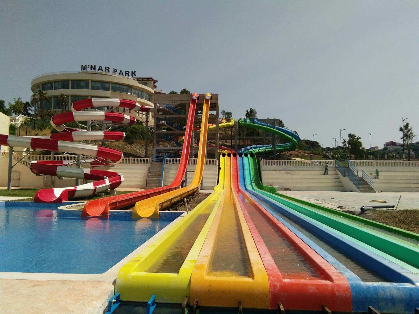 摩洛哥丹吉爾M'nar水上樂園 人工造浪設(shè)備的成功應(yīng)用與設(shè)備廠家的專業(yè)合作